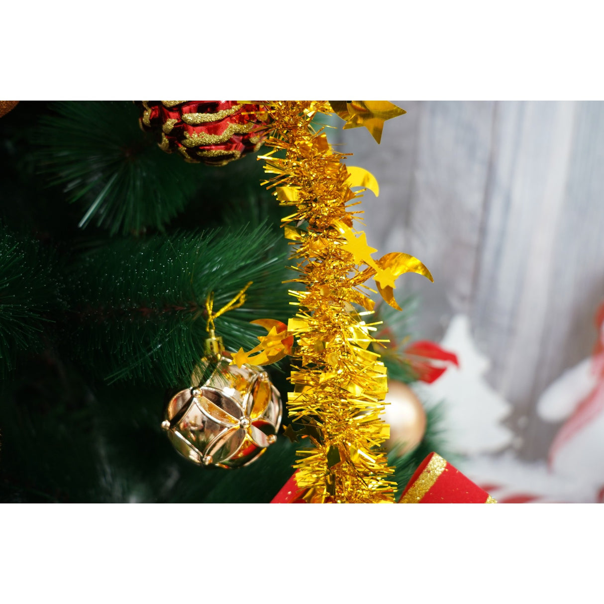 Beteala Craciun, Flippy, auriu, marimea: 2 m x 9 cm x 5 cm material:folie PVC, interior/exterior - vivimall.ro