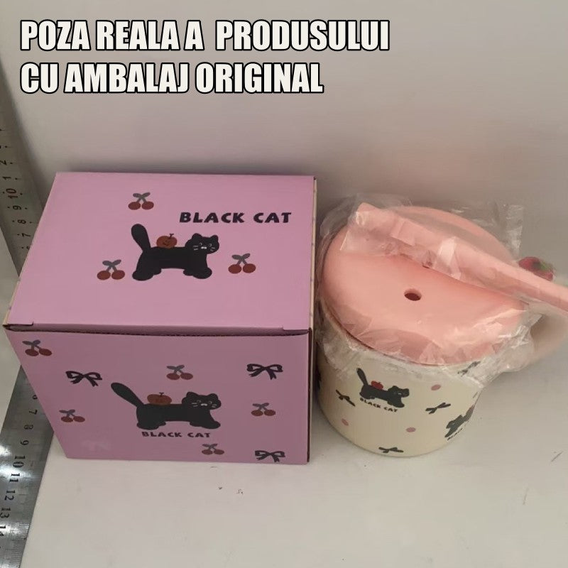 Cana din Ceramica cu Capac si Pai, Vivimall, Capacul si Paiul din Silicon Roz, 9x8.5 cm, Model Cute C, Capacitate 380ml - vivimall.ro