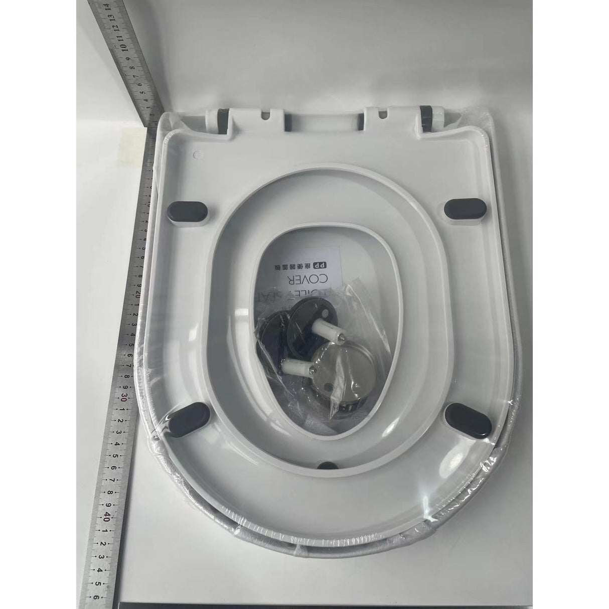 Capac de Toaleta cu Reductie 2 in 1, Vivimall, pentru Copii si Adulti, Coborare Lenta si Silentioasa, Instalare Usoara, din PP5 , in Forma de O, Alb - vivimall.ro