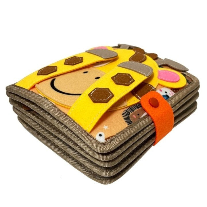 Carte Senzoriala Educativa Montessori 7in1, Vivimall, Dezvoltare Abilitati Motorii, 8 Pagini, 3D, cu Elemente Detasabile, Model Girafa, 21x21x8 cm, Maro