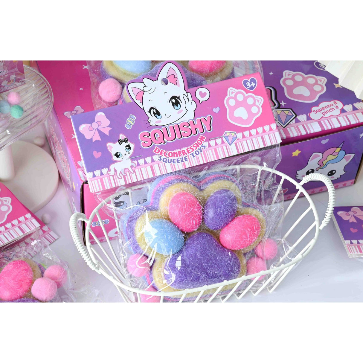 Jucarie Antistres Squishy, Vivimall, cu Revenire Lenta, Model Labuta de Pisica Pufoasa, 12.5x10.5 cm, 220g, Squeeze Pinch Family, Ambalaj Transparent, Mov-Multicolor - vivimall.ro