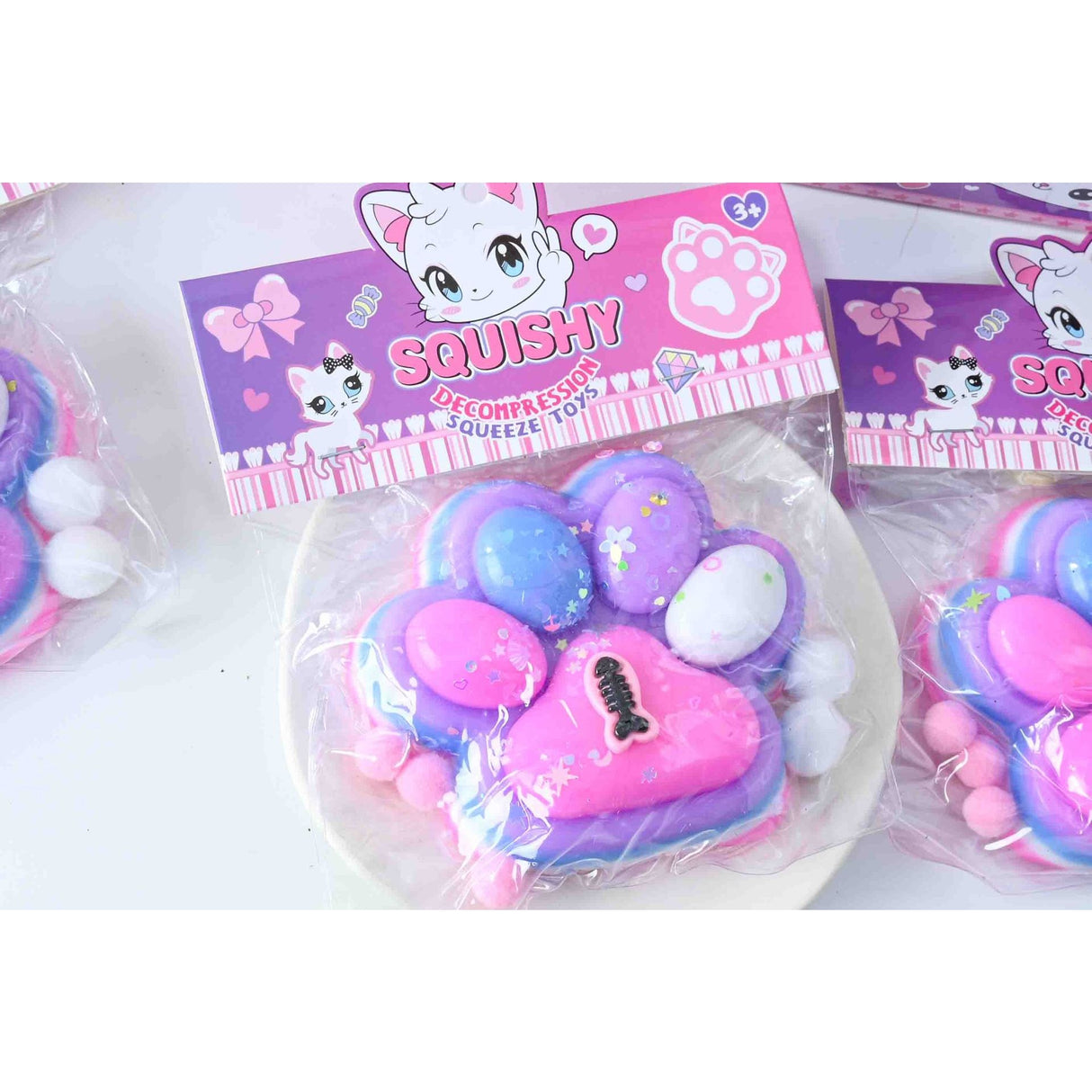 Jucarie Antistres Squishy, Flippy, cu Revenire Lenta, Model Labuta de Pisica, cu Pestisor, 220g, 12.5 x 10.5 cm Squeeze Pinch Family, Ambalaj Transparent, Roz-Multicolor - vivimall.ro