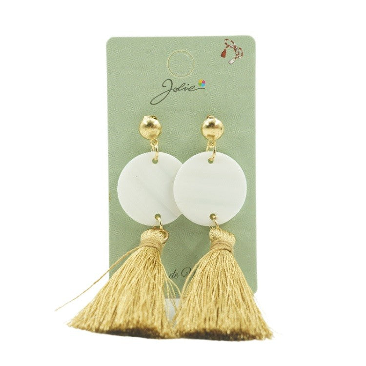 Cercei Dama de Primavara, Jolie, Model cu Ciucuri Aurii si Disc Alb, Eleganti si Moderni, 7 x 2 cm per unitate, Alb/Auriu - vivimall.ro