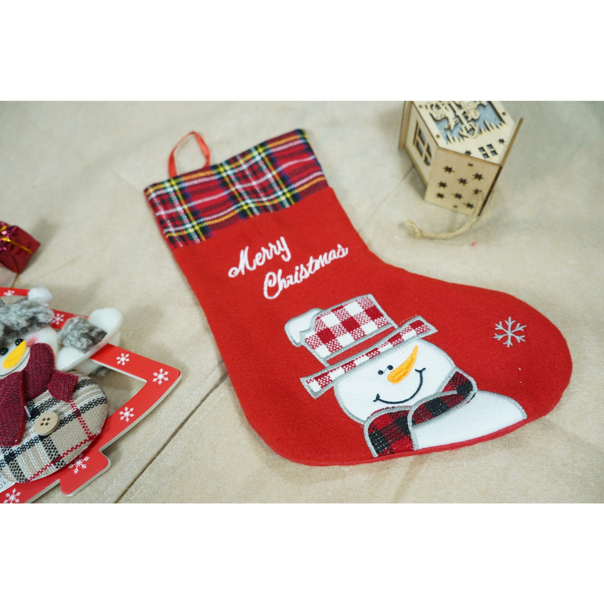 Ciorap Cadouri, culoare rosie, imprimeu om de zapada,marimea 15x30 cm, Flippy - vivimall.ro