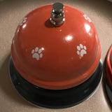 Clopotel Metalic Multifunctional, Flippy, Portocaliu cu Imprimeu Labuta Alba, 7.5x7.5x6.5 cm, Dresaj, Receptie, Restaurante