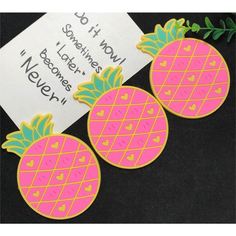 Suport pentru Pahar, Vivimall, Model Ananas, din PVC, 12 x 9 cm, Rezistent la Caldura, Roz - vivimall.ro