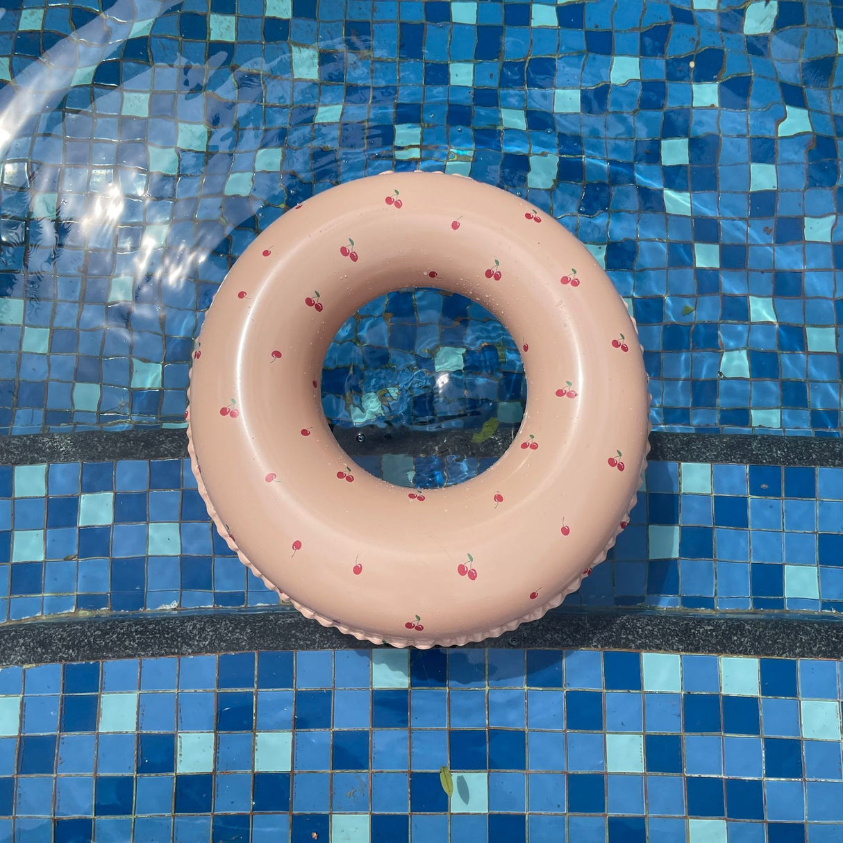Colac De Inot Gonflabil Pentru Copii, Portocaliu, Model Cu Cirese, Diametru 66 Cm - vivimall.ro