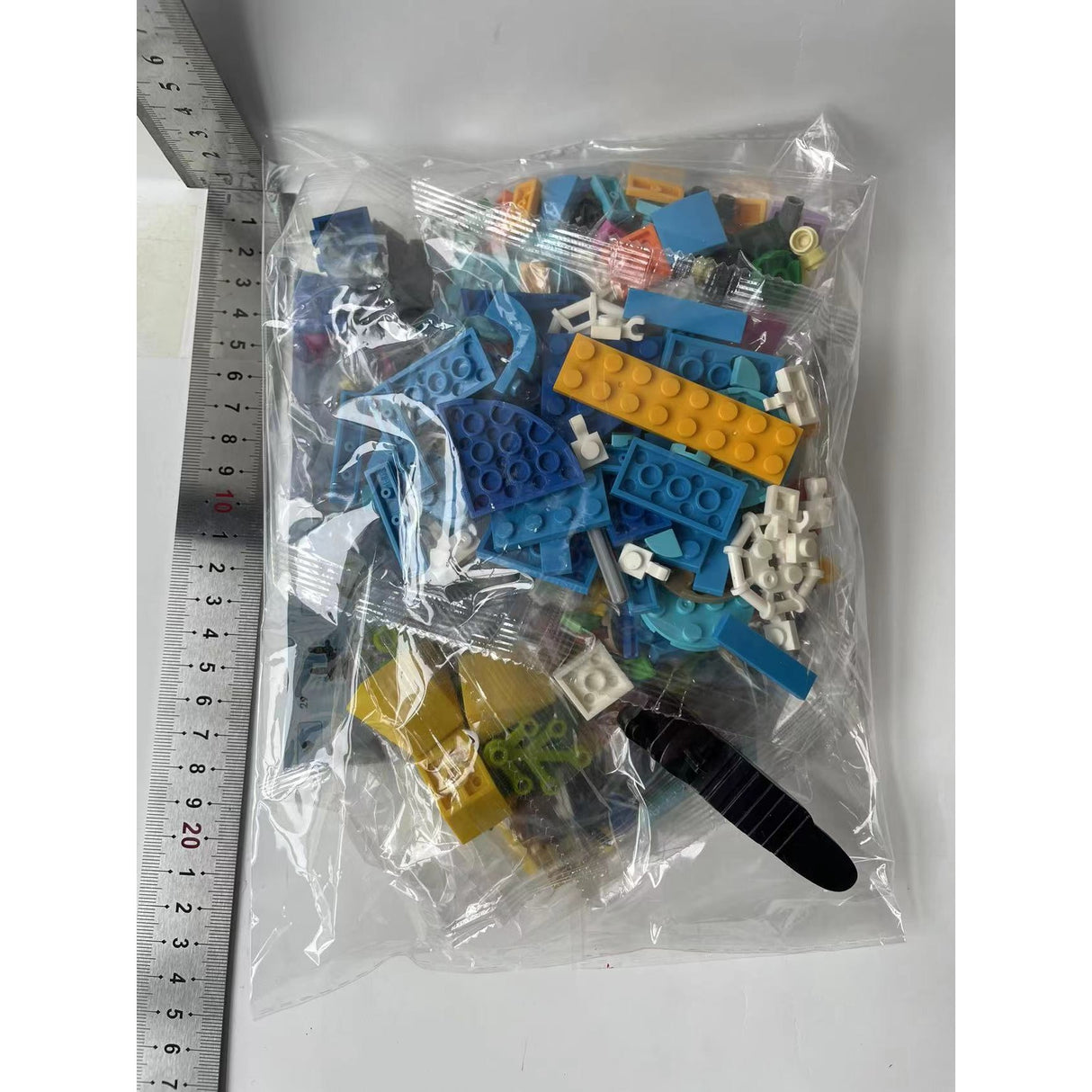 Set de Constructie Papagal Exotic, Vivimall, 22x11x12cm, Ornament Creativ cu Flori, 360 de Piese, Multicolor - vivimall.ro