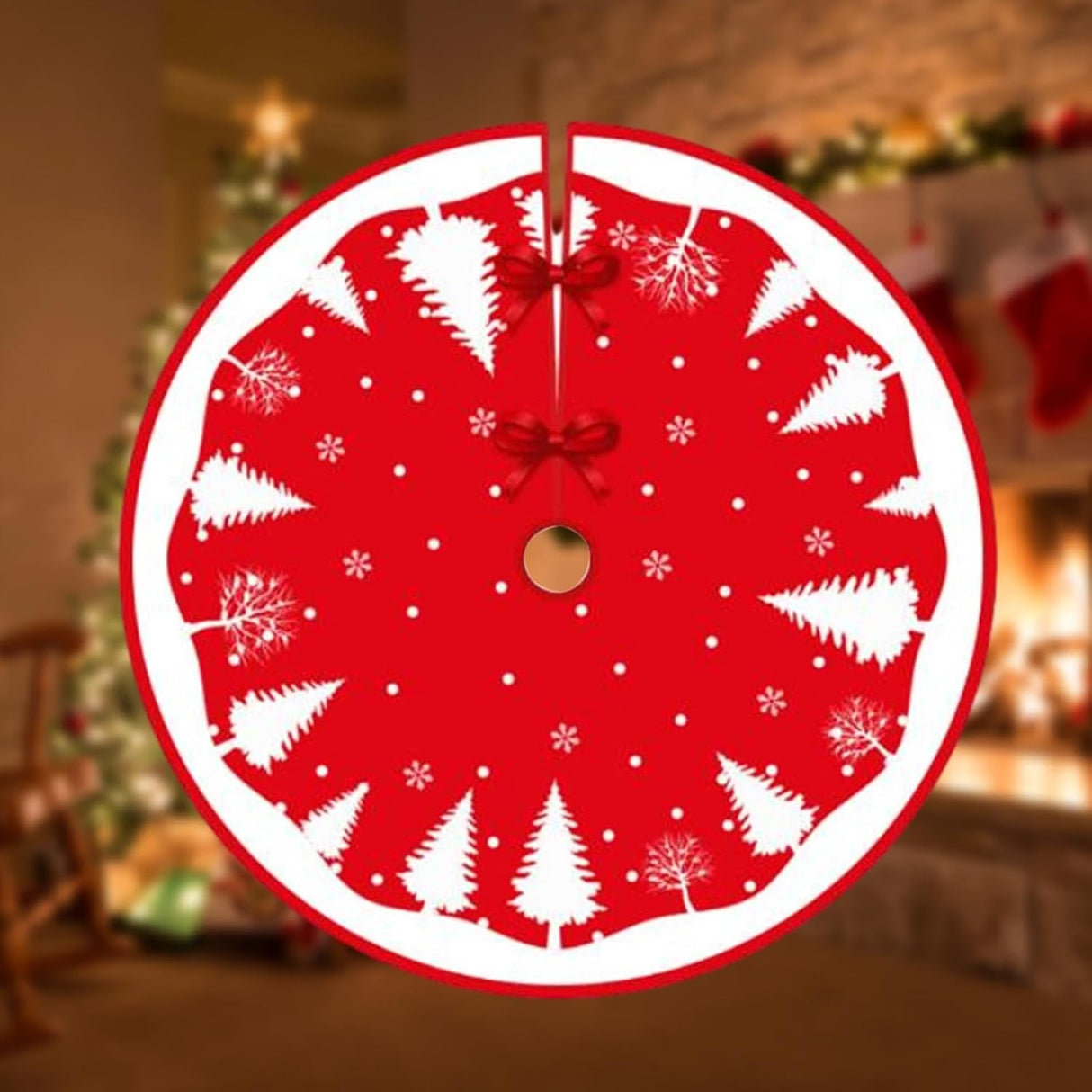 Covoras Pentru Bradul De Craciun, Din Tesatura Pufoasa, Cu Fundite De Prindere, Rosu/, Diametru 90 Cm - vivimall.ro