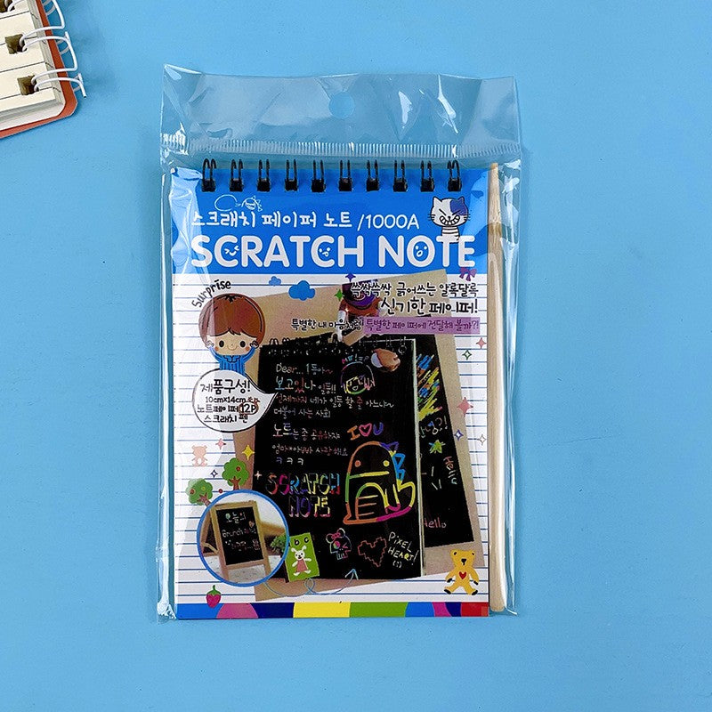 Caiet Cu Fise Razuibile Diy Magic Scratch, 12 File, Curcubeu, Creion Din Lemn, Cartonase Negre, 14.5 X 10 Cm - vivimall.ro