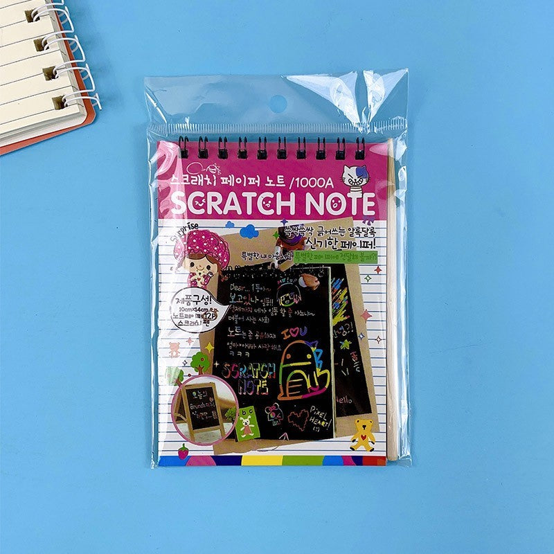Caiet Cu Fise Razuibile Diy Magic Scratch, 12 File, Curcubeu, Creion Din Lemn, Cartonase Negre, 14.5 X 10 Cm - vivimall.ro