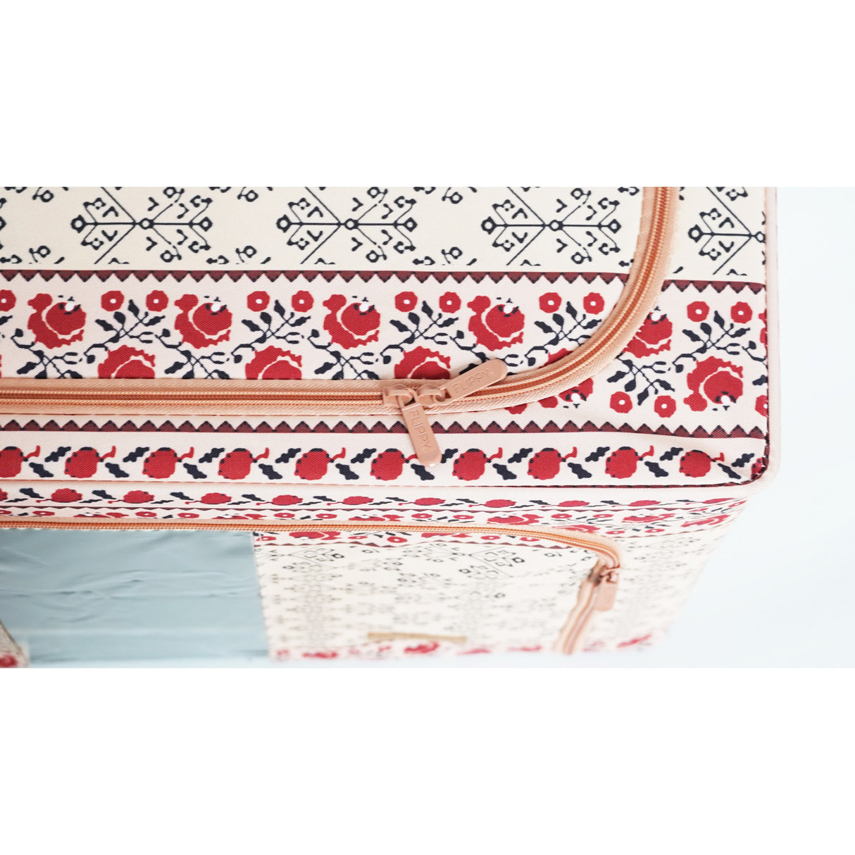 Cutie De Depozitare Pliabila,100 L Din Bumbac Si In, Fereastra Frontala, 2 Usi De Acces Cu Fermoar Bidirectional, Cadru Metalic, Suport Baza Stabil Din Plastic, Motiv Traditional - vivimall.ro