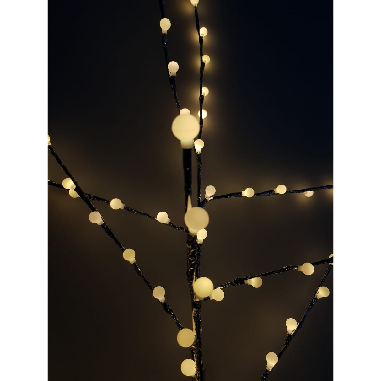 Decoratiune Luminoasa Crenguta Cu Baterii 72 Led -Uri Glob