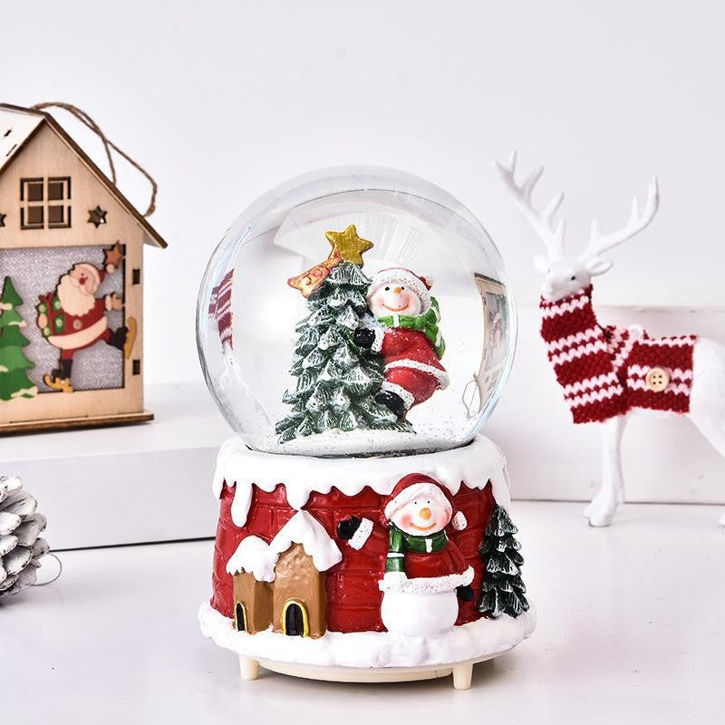 Decoratiune glob cu zapada Flippy, Mos Craciun in brad, diametru 4.5 cm, multicolor - vivimall.ro