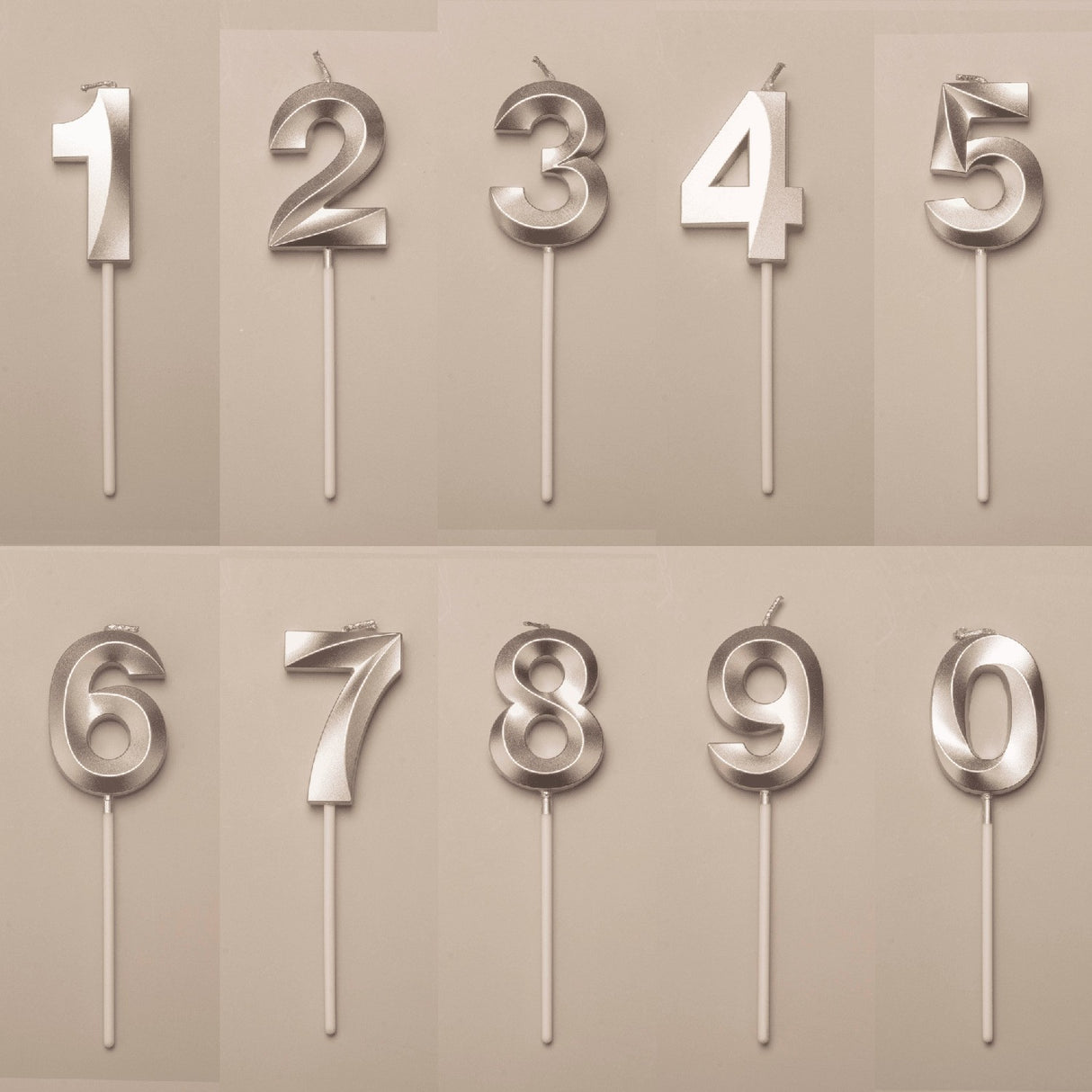 Lumanare Cifra 7, Flippy, Model Diamond, 5 x 3.4 cm, Argintiu - vivimall.ro