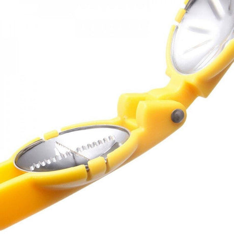 Dispozitiv de spart nuci si castane Vivimall, ABS si otel, 17.5 x 5.5 x 5 cm, usor de utilizat, galben - vivimall.ro