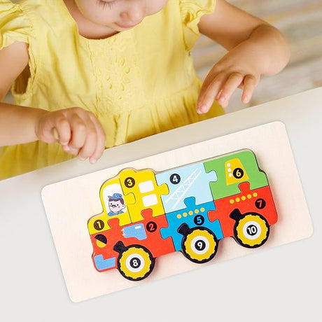 Puzzle lemn Flippy desfăcut, cele 11 piese din lemn masiv cu vopsea ecologică, aranjate pe fundal alb