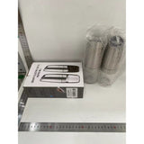 Set de 2 Rasnite electrice de Sare si Piper, Vivimall, cu Camere Depozitare Transparente, Macinare, Functionare pe Baterii, cu Lumina, ABS, 20x6.5 cm, Argintiu/Transparent - vivimall.ro
