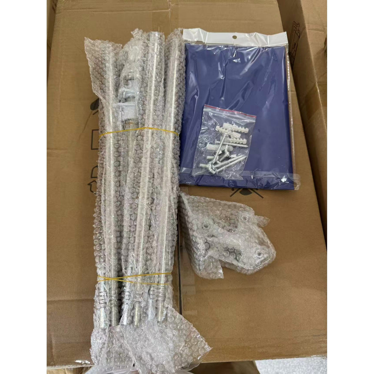 Kit Steagul Romaniei, Catarg 1.8 M, Suport Perete, Steag, Tricolor - vivimall.ro