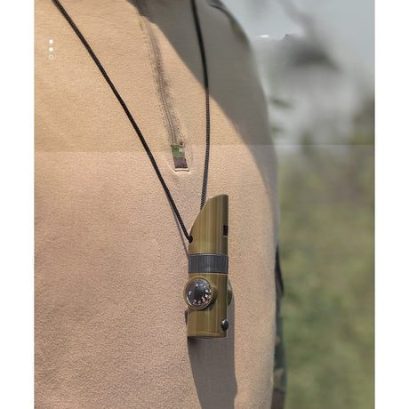 Kit supravieturie Vivimall, Fluier multifunctional 7 in 1, pentru drumetii, hiking, lupa, fluier, termometru, depozitare pastile, busola, din material ABS, cu snur,  9,7 x 2,8 cm, verde - vivimall.ro