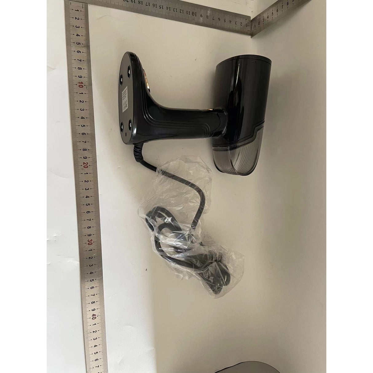 Aparat de Calcat Vertical Portabil cu Abur, Vivimall, Putere 1500W, Rezervor Detasabil de 138ml, Priza, Functie Anti Calcar si Auto Curatare, Pliabil, cu Perie, 20x10.5x8 cm, Negru