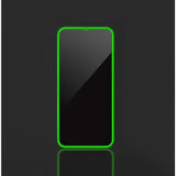 Folie sticlă iPhone 15 Pro cu margine silicon fosforescent verde, aplicată pe ecran, unghi lateral