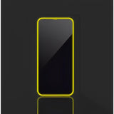 Folie sticlă mat iPhone 15 Pro cu margine silicon neon galben, detaliu margine fosforescentă