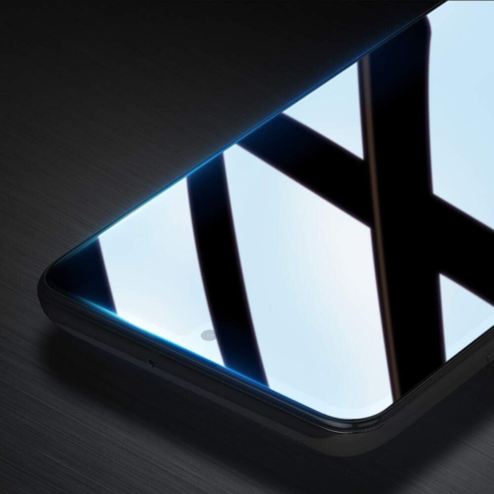 Conținut pachet folie sticlă Huawei P60 Pro: folie, șervețel umed și șervețel uscat