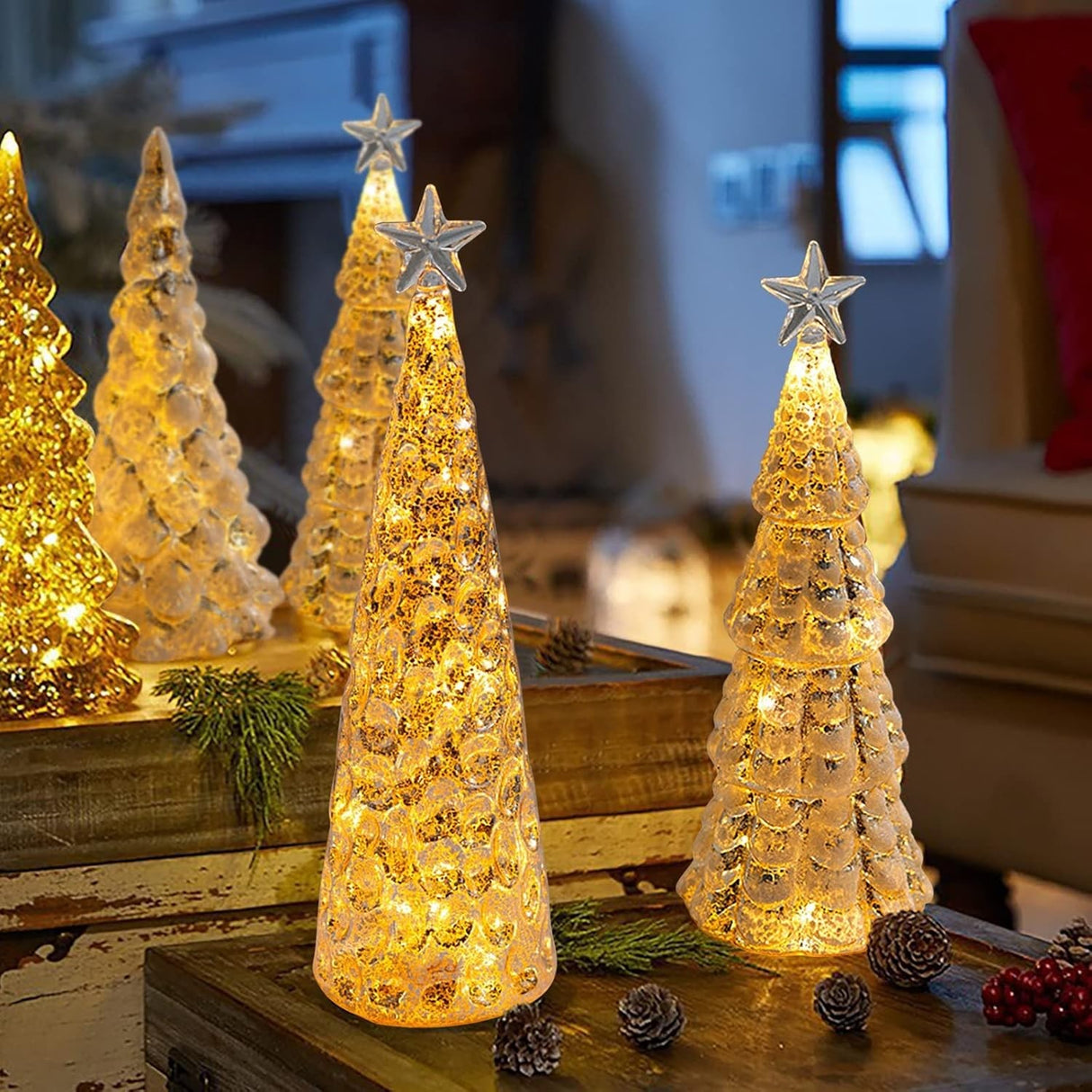 Decoratiune de Craciun, Flippy, Model Brad cu Stea, din Sticla, Lumini, Baterii 3 AA, 24 x 8 cm, Auriu - vivimall.ro