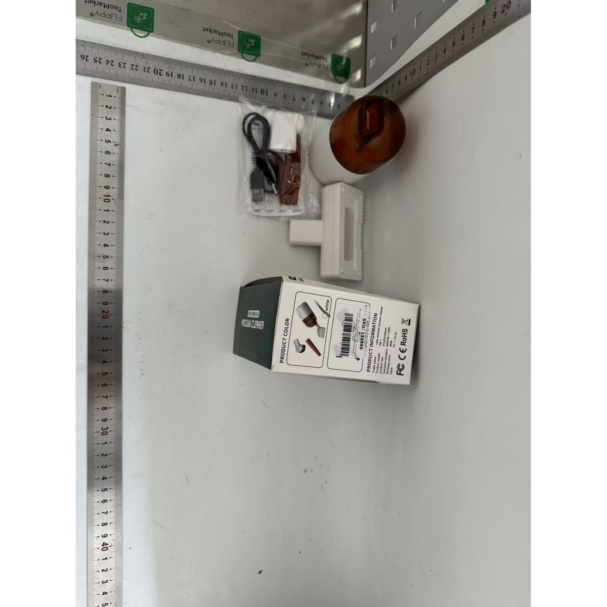 Aspirator Portabil pentru Automobil, Vivimall, Aspirator mic fara Fir, pentru Casa si Masina, incarcare USB, 3 in 1, 16.3x6 cm, Alb