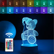 Lampa Led Decorativa, 3D, Urs Cu Palarie, Cu Telecomanda, Doua Moduri De Alimentare Usb Si Baterii, 20 Cm Inaltime, Din Material Acril Si Lumina A, Alb - vivimall.ro
