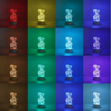 Lampa LED decorativa, Vivimall, 3D, Urs cu palarie, cu telecomanda, doua moduri de alimentare USB si baterii, 20 cm inaltime, din material acril si lumina multicolora, alb - vivimall.ro