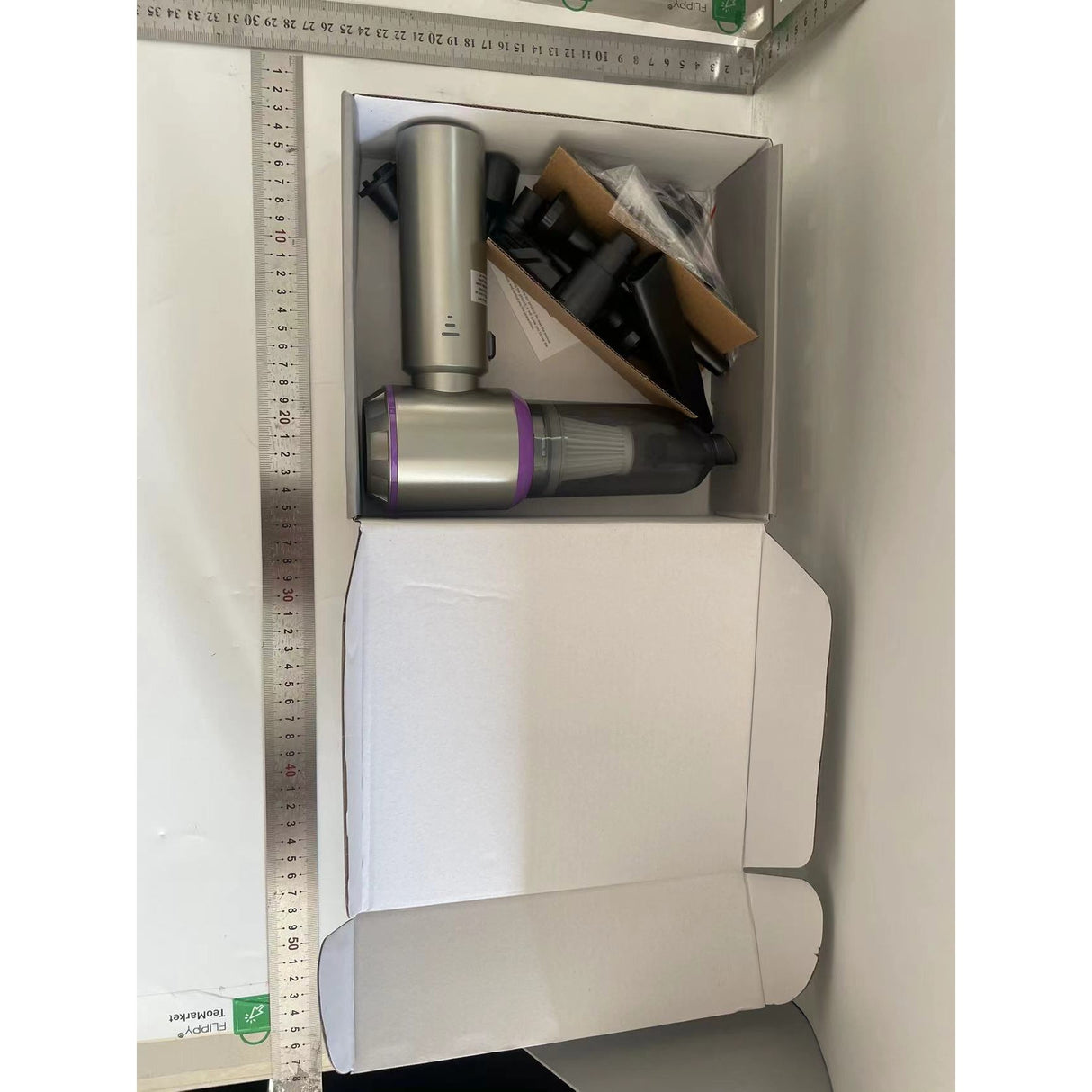 Aspirator Portabil Auto, Vivimall, pentru Casa si Masina, 3 Viteze, Incarcator Tip-C cu Incarcare Rapida, Tub Prelungitor, 2000mAh, 7 Capete de Aspirare si Suflare, 21x20x6.5 cm, Argintiu Mov