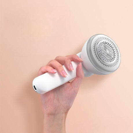 Aparat Pentru Curatat Scame, Par Si Praf, Vivimall, Pentru Diferite Tipuri De Material, Cu Lame Din Otel Inoxidabil, Incarcare Prin USB Type-C, Cu Perie De Curatare si Cablu USB Incluse, Alb, 20 x 8.8 x 8.5 cm