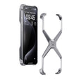 Husă Armor X pentru iPhone 15 din aliaj de aluminiu, culoare gri metalizat, vedere frontală