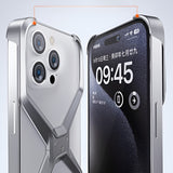 Husă Armor X iPhone 15 Pro Max, sistem X-MOUNT, vedere din spate, gri metalizat