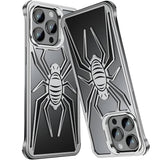 Husă antisoc iPhone 15 Pro Max, spate plastic cu design păianjen și margini din metal, vedere spate