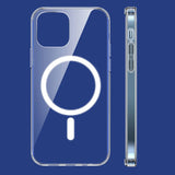 Detaliu decupaje precise husă iPhone 15 Pro transparentă, acces complet butoane și porturi