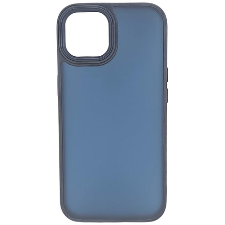 Detaliu husă iPhone 15 Plus albastru din policarbonat rigid, decupaje precise pentru butoane și cameră