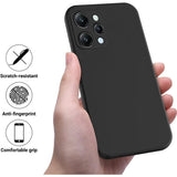 Husă Matte TPU neagră Xiaomi Redmi 12 montată pe telefon, perspectivă lifestyle, protecție completă