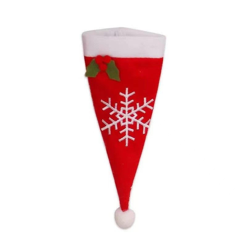 Husa decorativa festiva pentru 3 tacamuri Flippy, model caciulita cu fulg, material textil si poliester, 18 x 7 cm, rosu - vivimall.ro