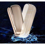 Husă IQOS 3.0 DUO aplicată pe dispozitiv, material plastic rigid negru transparent, vedere laterală