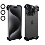 Capac aliaj aluminiu negru iPhone 15 Pro Max, detaliu decupaje porturi și mufa USB-C