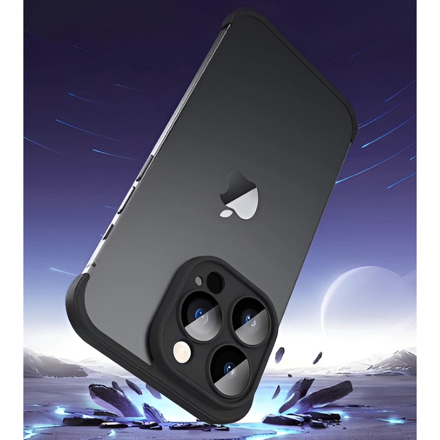 Husă metalică edgeless iPhone 15 Pro, toate cele trei componente afișate separat pe fond alb