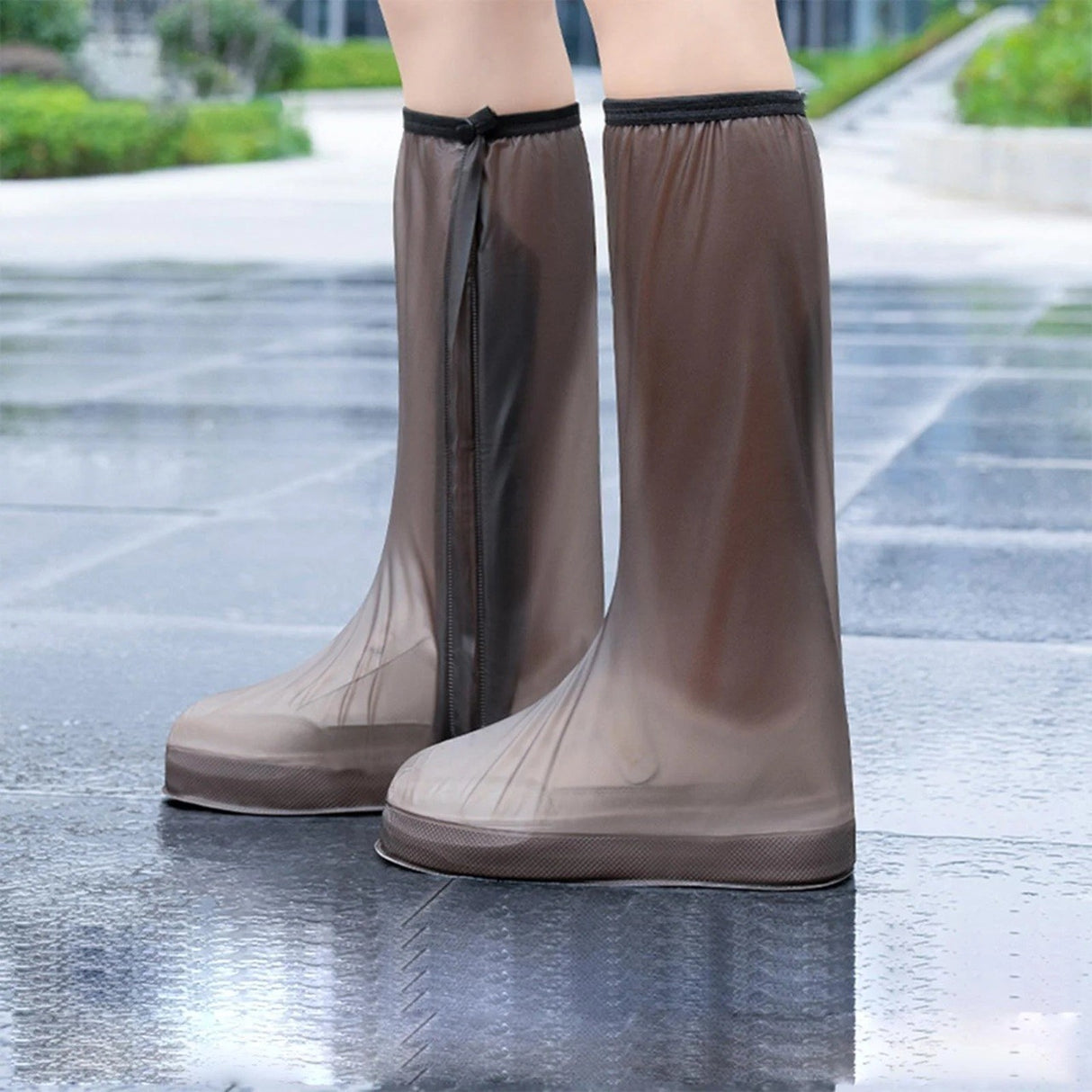 Protectie Incaltaminte pentru Ploaie si Noroi, Flippy, Impermeabila, Talpa Antiderapanta, cu Fermoar si Capsa, Inaltime 40 cm, Marime M 36-37, Maro - vivimall.ro