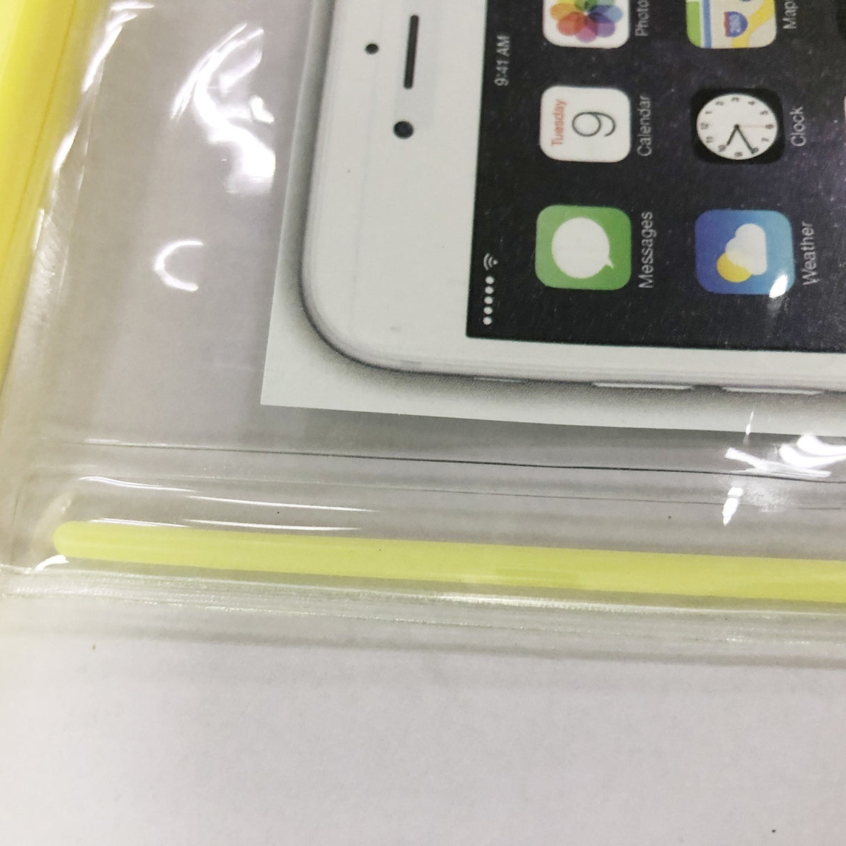 Husa subacvatica Zip Waterproof Flippy, Snowproof, Universala, Impermeabila, cu Snur, pentru telefon sau documente, Galben - vivimall.ro