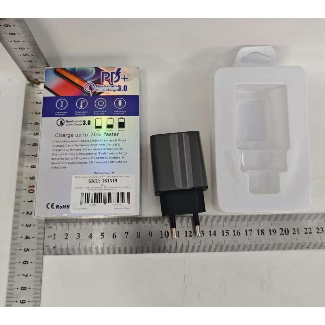 Încărcător rapid Vivimall 20W PD QC3.0 cu ambalaj, dimensiuni 12,5 x 8 x 3 cm
