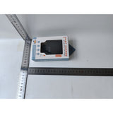 Încărcător 5 porturi 65W negru în mână, dimensiune compactă, portabil în geantă