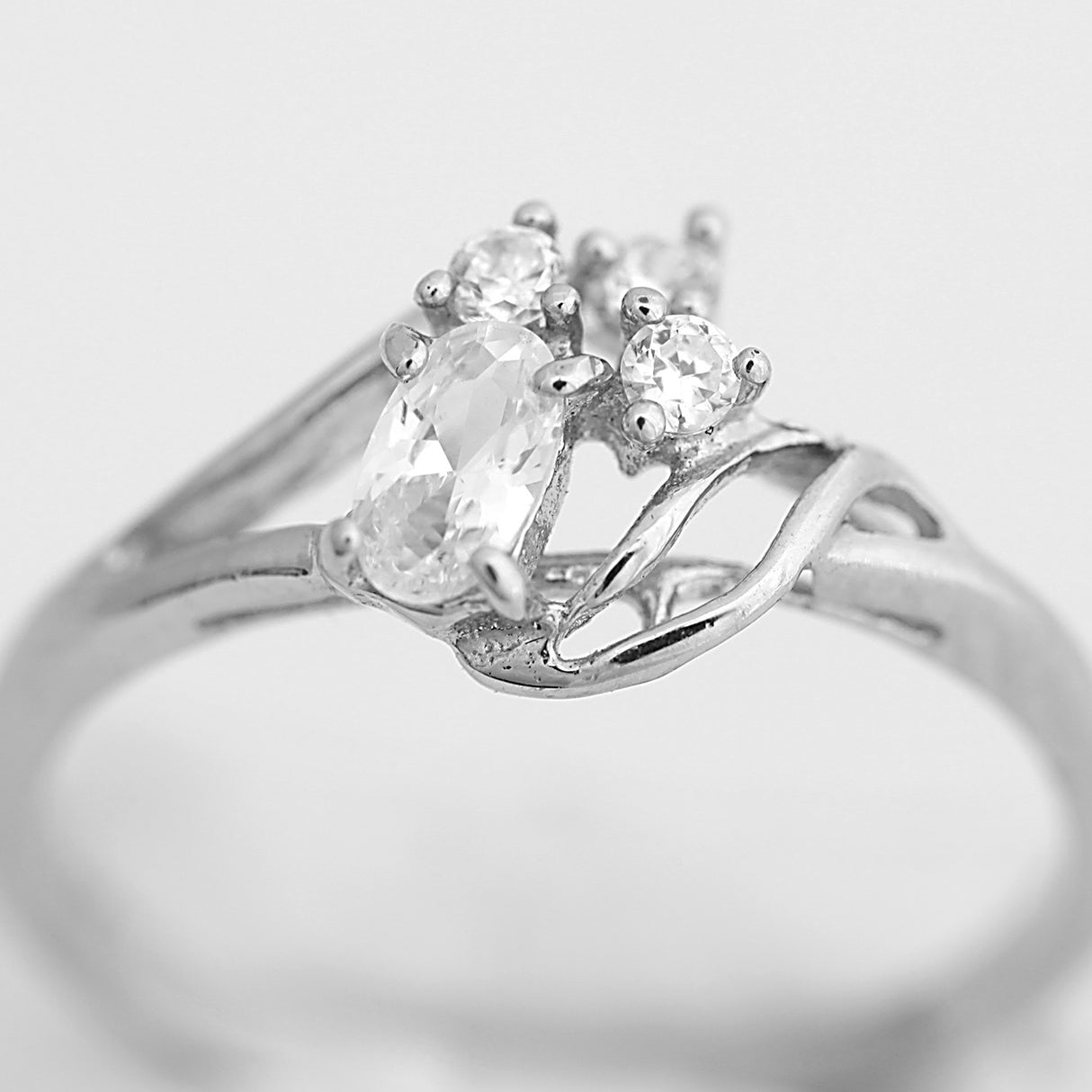 Inel din Argint 925 model Floare cu Fluture - vivimall.ro