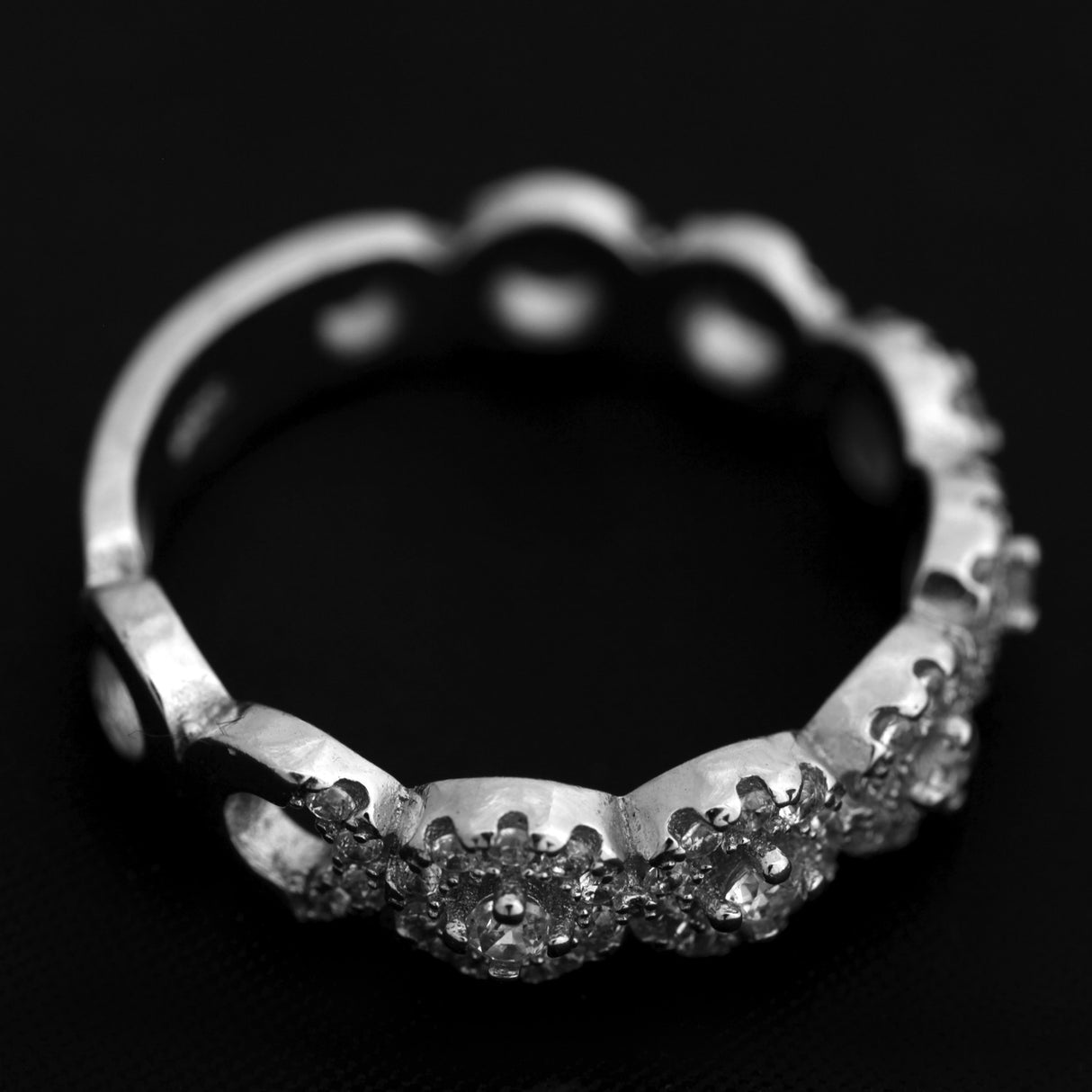 Inel tip verigheta din Argint 925, cu cercuri si pietre, marimea 52